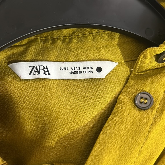 Zara Satin Button Up - Picture 3 of 4